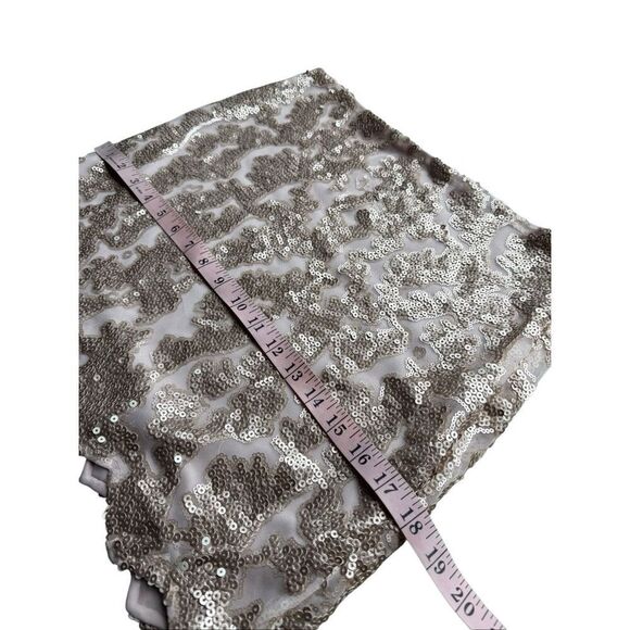 Akira Chicago Red Label Gold Sequined Scalloped Hem Mini Skirt - Picture 6 of 8